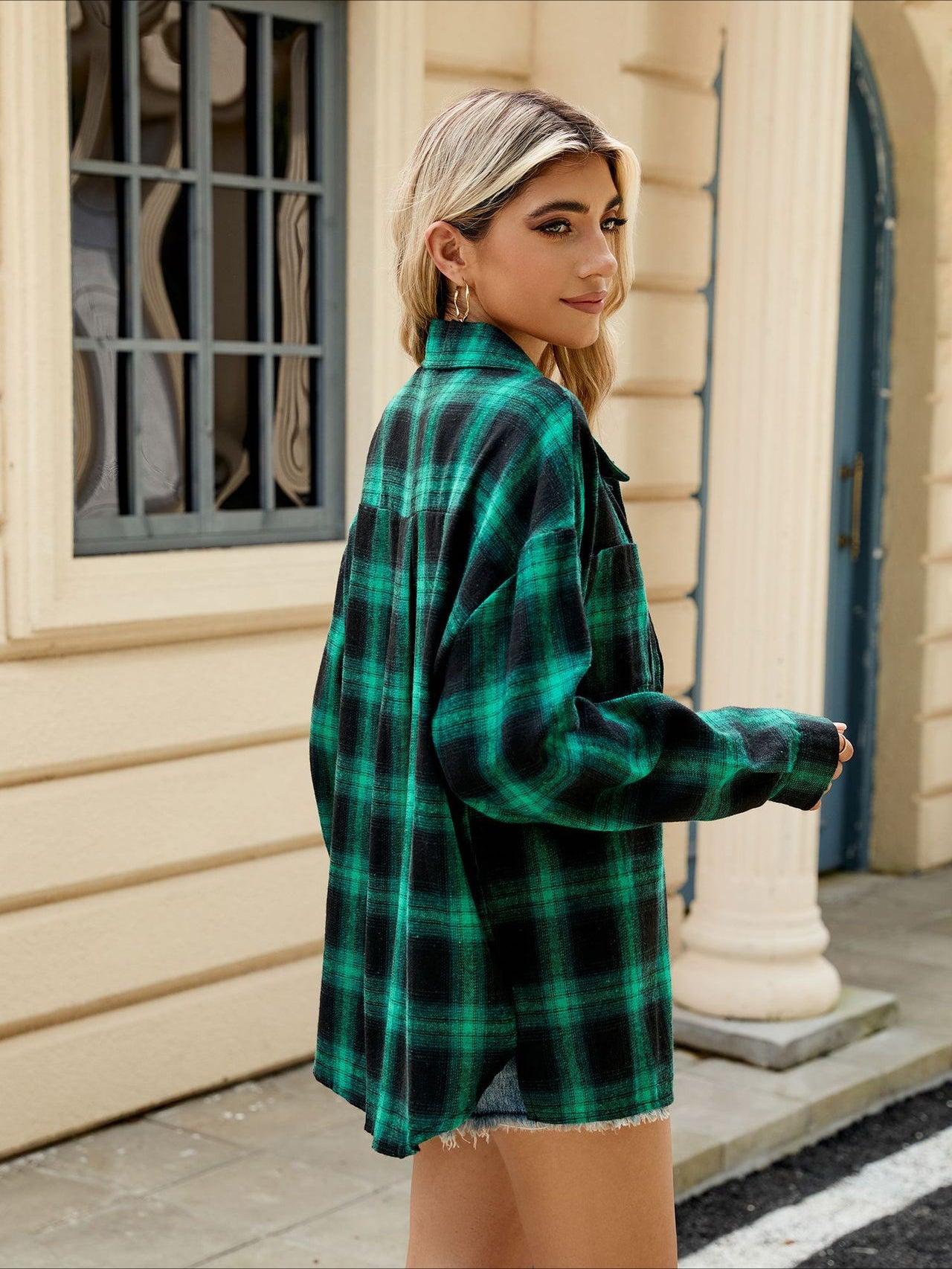 Langærmet oversized plaid skjorte med lommer