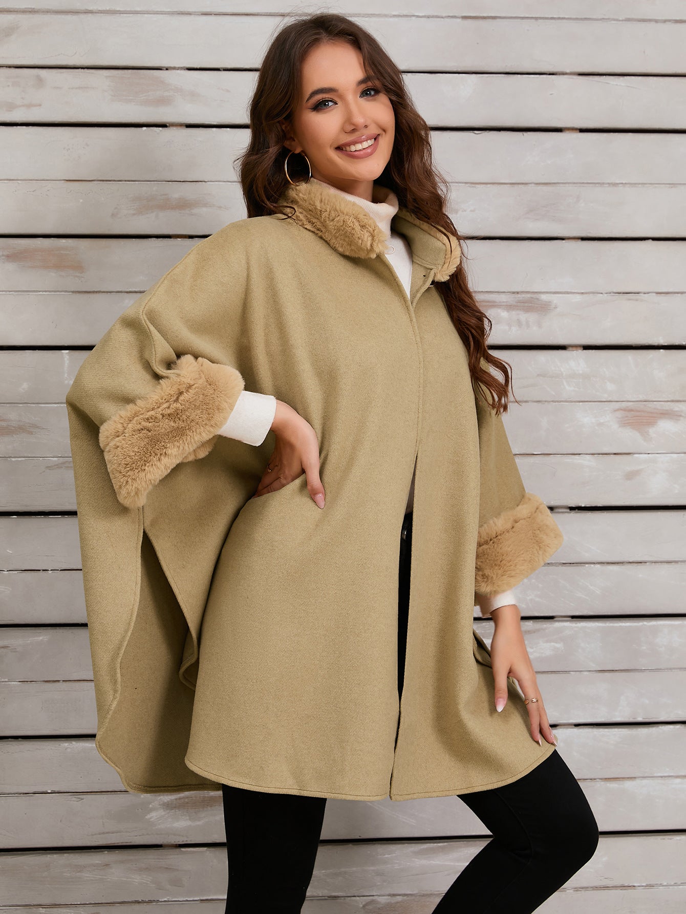 Elegant Poncho with Faux Fur Trim for Stylish Winter Evenings