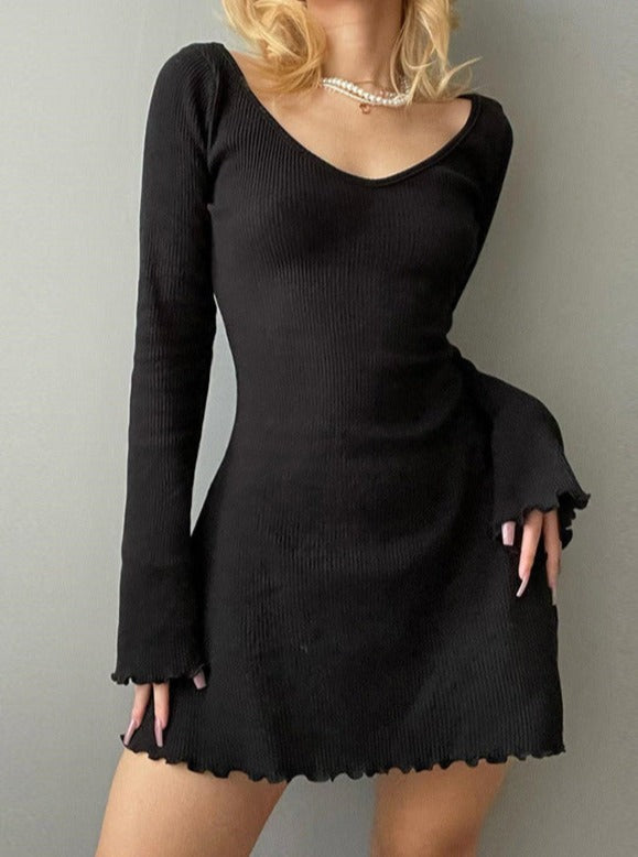 Knitted Black and White Ruffle Sleeve Sweater Slim Dress