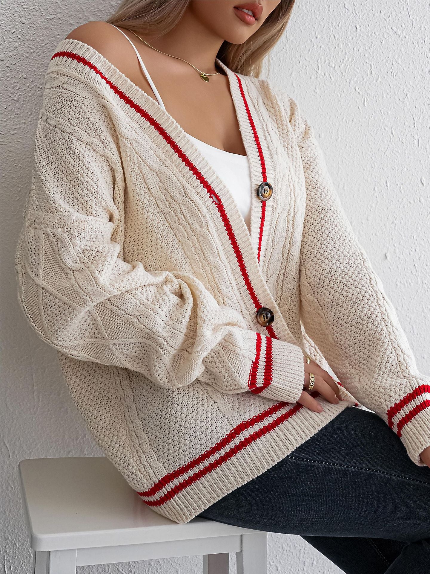 Damen Strickjacke Zopfstrick - Cardigan mit Knöpfen und Kontraststreifen