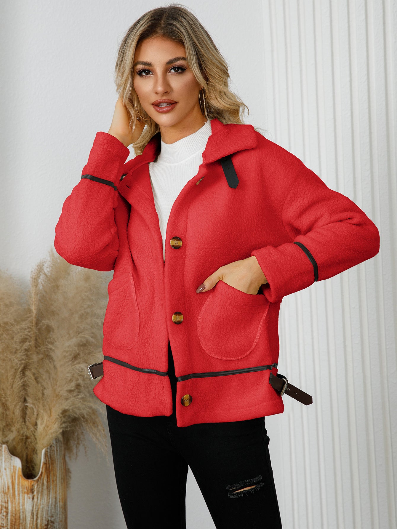 Damenjacke in Wolloptik - Kurzer Jacke mit Kontrastdetails und Knopfleiste