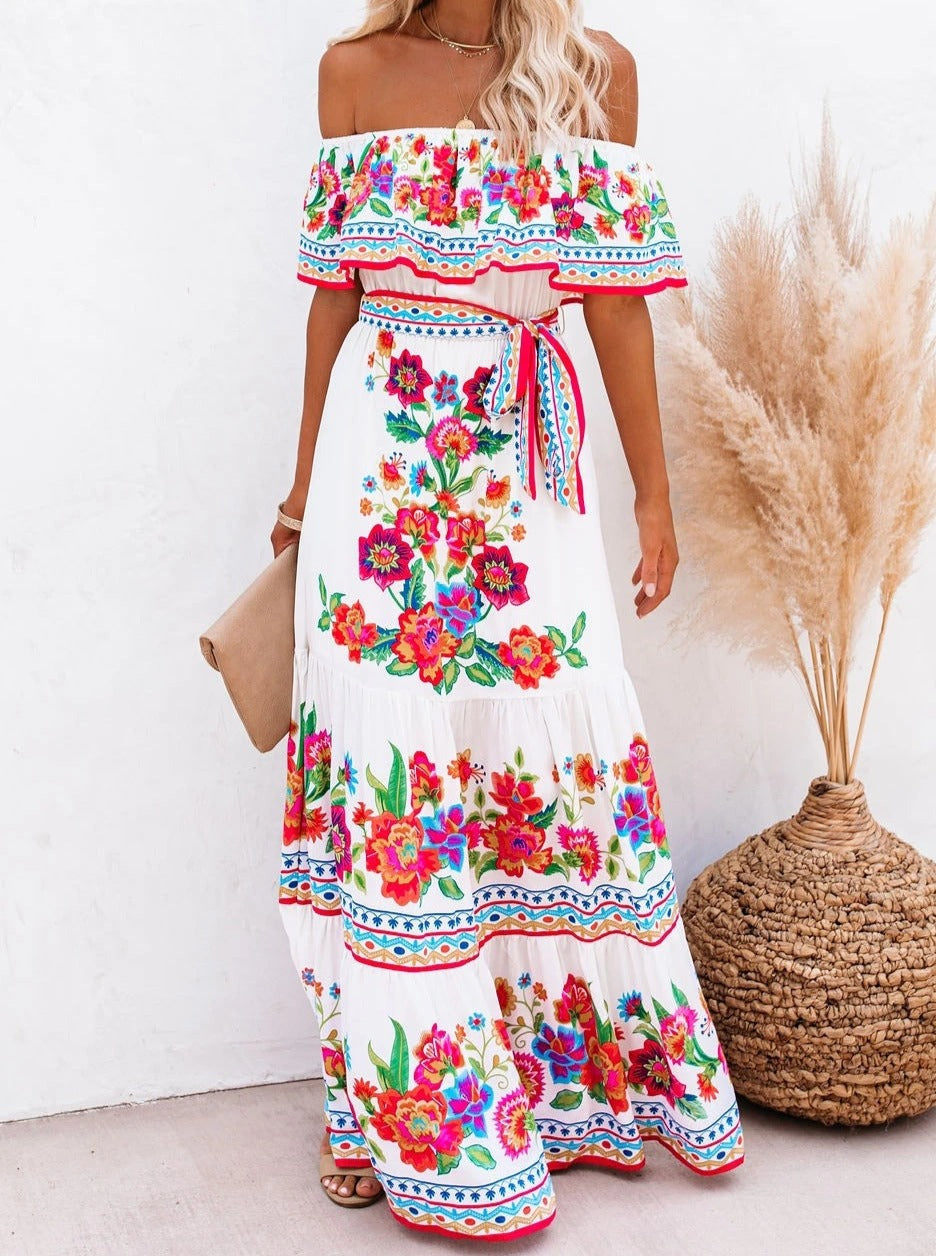 Boho Maxikleid Off-Shoulder Weiß Buntes Blumenmuster Rüschen Sommerkleid