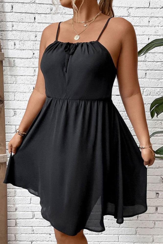 Plus Size Black Sleeveless Pleated Dress