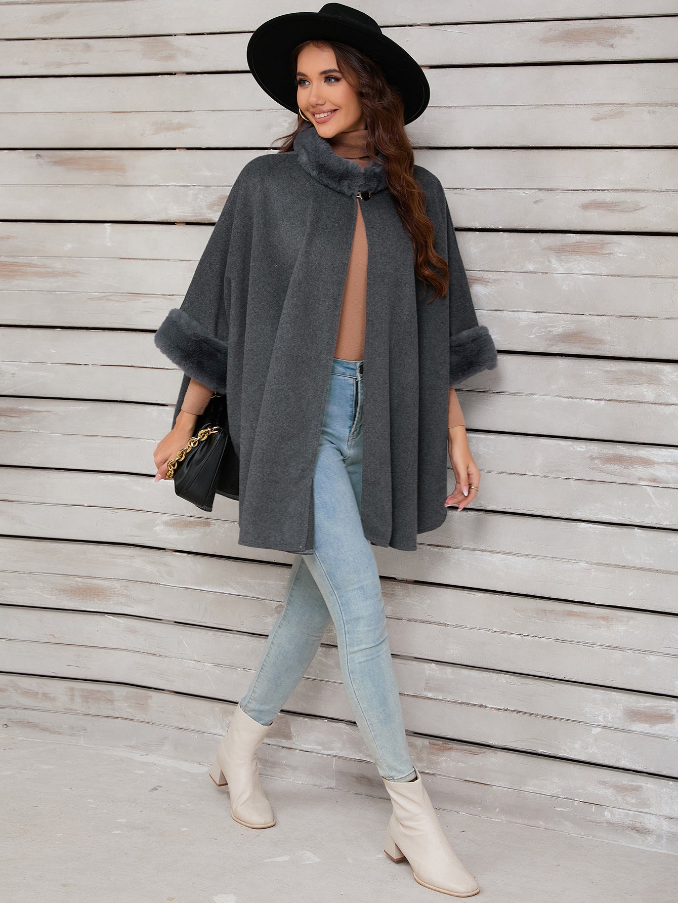 Elegant Poncho with Faux Fur Trim for Stylish Winter Evenings