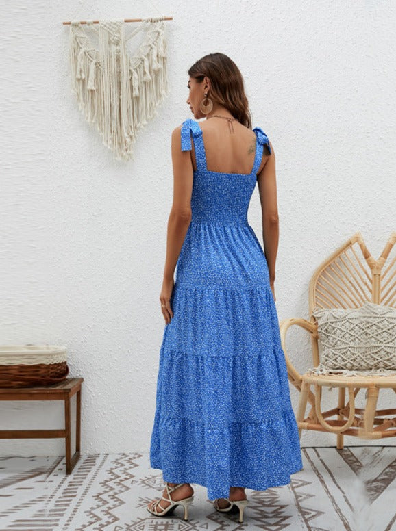 Smocked Tiered ærmeløs Halter Midi-kjole 