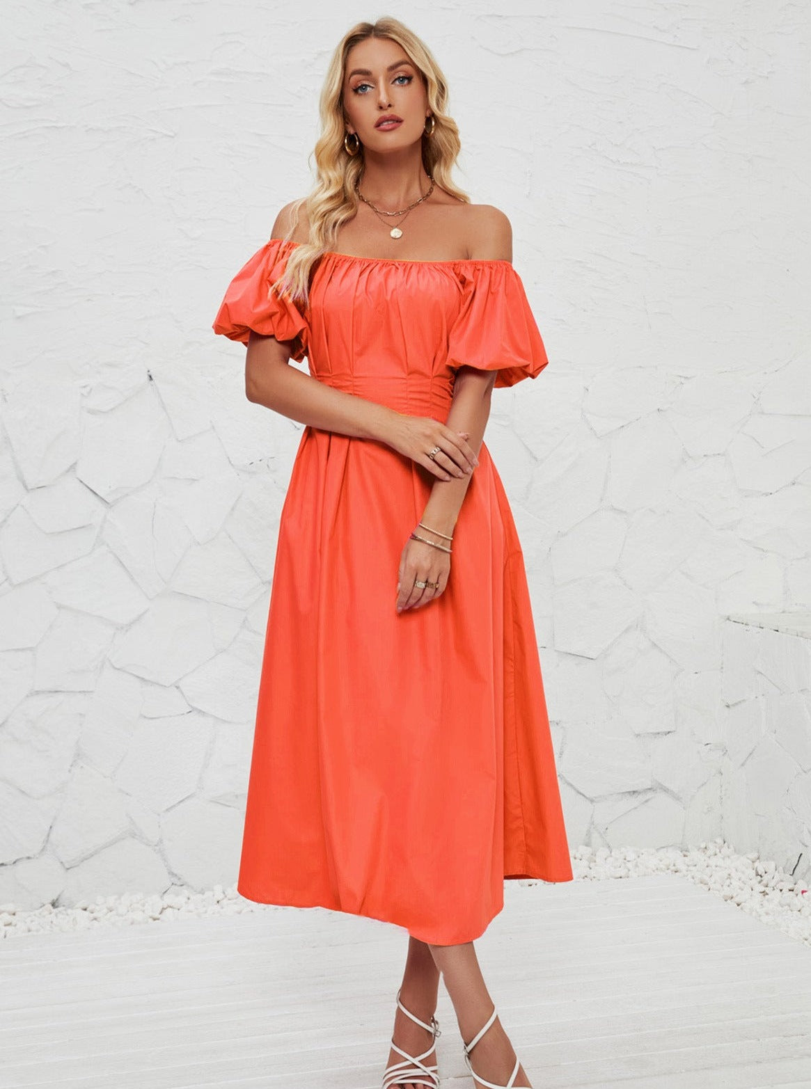 Off Shoulder Bell Sleeved Midi-kjole 